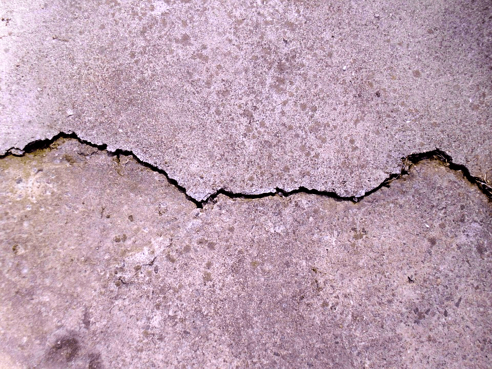 What is Concrete Cracking?