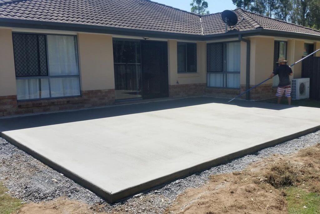 How many bags of concrete do i need for a 10 x 10 slab? | concrete-info